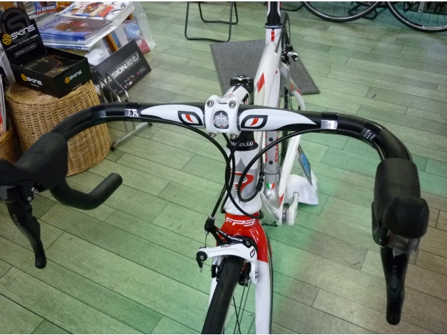 ハンドル回りがスッキリ