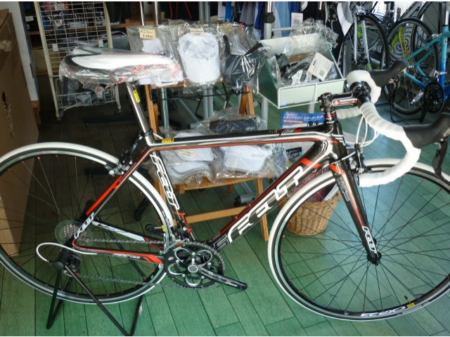 フェルト　Ｆ５完成車
コンポ・105