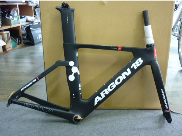 ARGON18（アルゴンエイティーン） E－117 TRI 本日入荷！