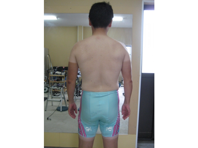 この脂肪が筋肉になれば、
<BR>すばらしい身体になります。