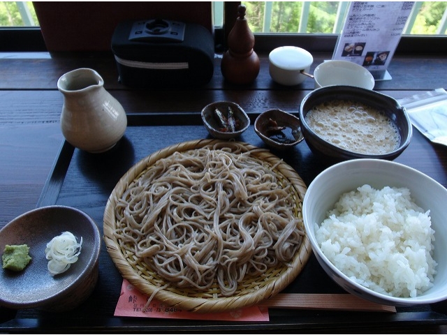 ざる蕎麦、とろろご飯のセット