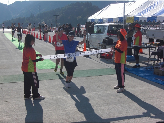 田中選手　前の選手に隠れてます