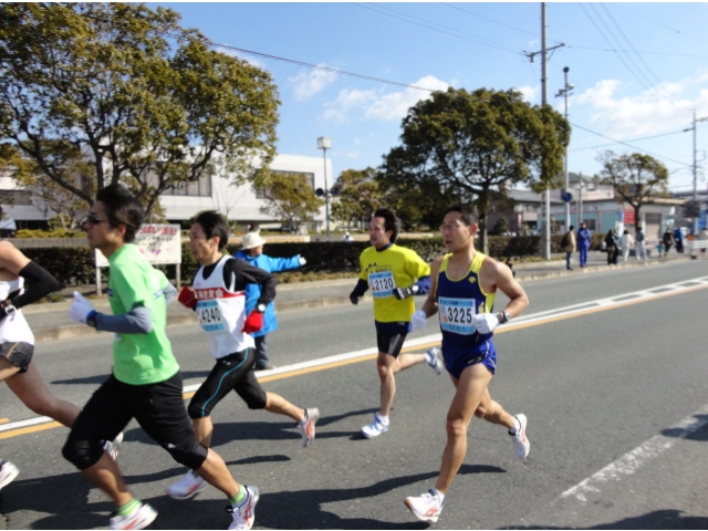 3km地点でのコシさんです