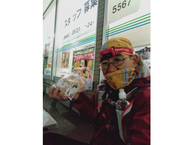 朝食からあまーいパン(>_<)こんなんだから走れなくなるんだよな～(;・∀・)
