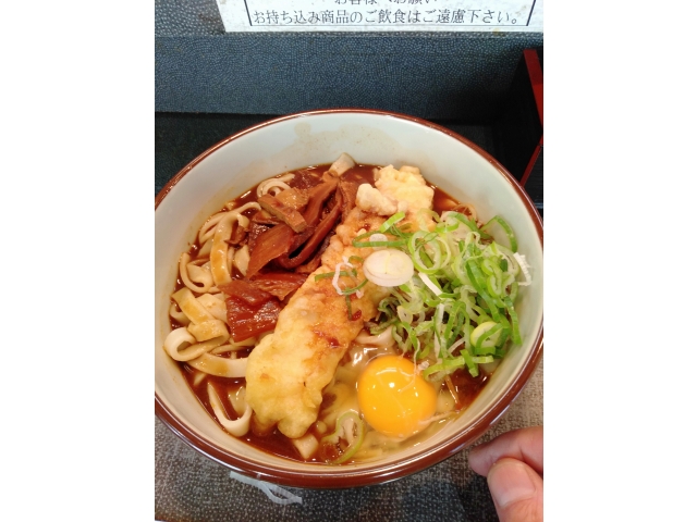 名古屋駅のきしめん・・何気にここのきしめんが好きっす♪(^∇^*)