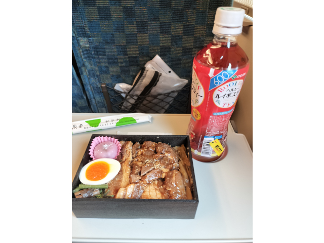 やっぱ鹿児島と言えば角煮かなっと(;^_^A